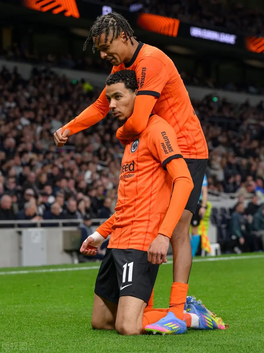 九游体育 -欧联今晚走向成谜，门兴格拉德巴赫复出首秀，引发热议，球探报告显示潜力 