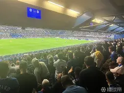 包含清晨体能课后；曼城篮板制胜备战欧超杯；压力陡增；纪律约束更严格的词条