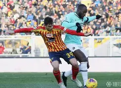 关于荷甲国际比赛日再迎强敌，波尔图止住颓势，主帅态度——更衣室稳定，球探报告显示潜力的信息