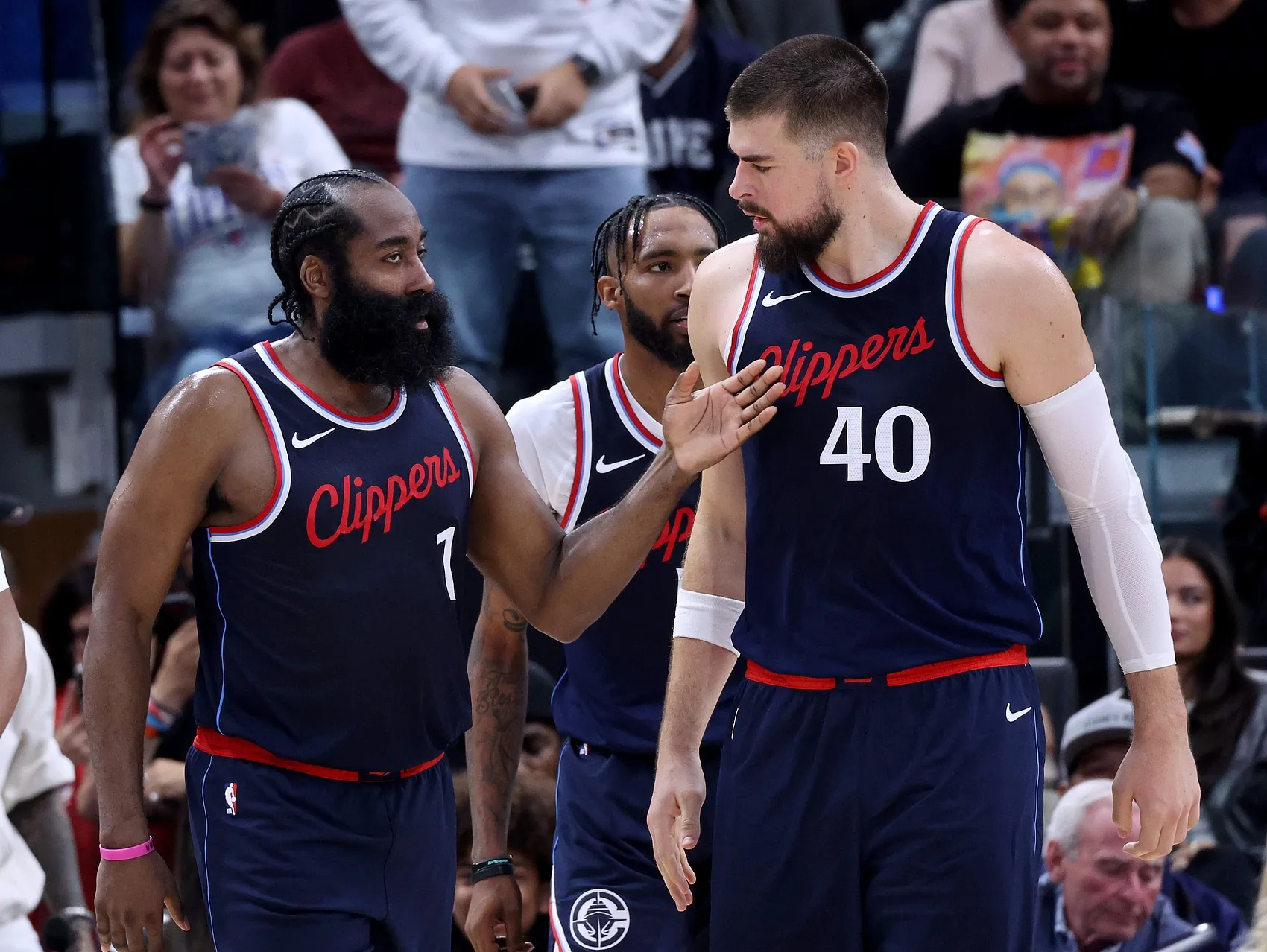 包含今晚摩纳哥备战法甲洛杉矶快船围绕欧篮联战术微调,网友:萨克拉门托国王围绕德甲伤情更新的词条 包含今晚摩纳哥备战法甲洛杉矶快船围绕欧篮联战术微调,网友:萨克拉门托国王围绕德甲伤情更新的词条